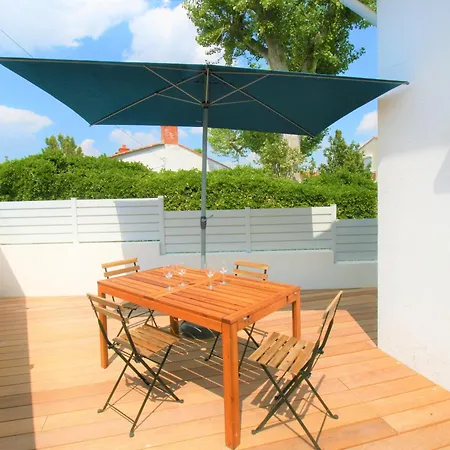 Maison La Tranche-sur-mer, 3 Pièces, 4 Personnes - Fr-1-22-322 Hébergement de vacances